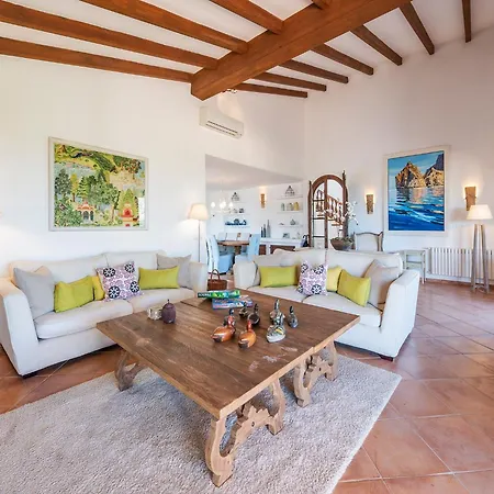 Villa Elegant Witj Heated Pool,