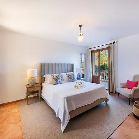 Villa Elegant Witj Heated Pool, *