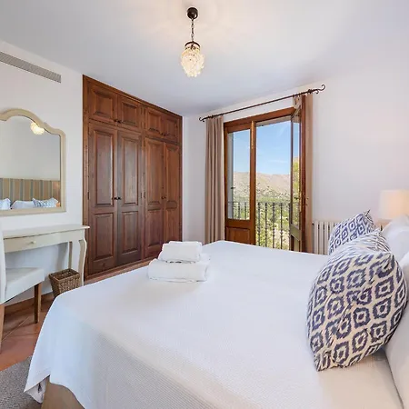 Elegant Witj Heated Pool,