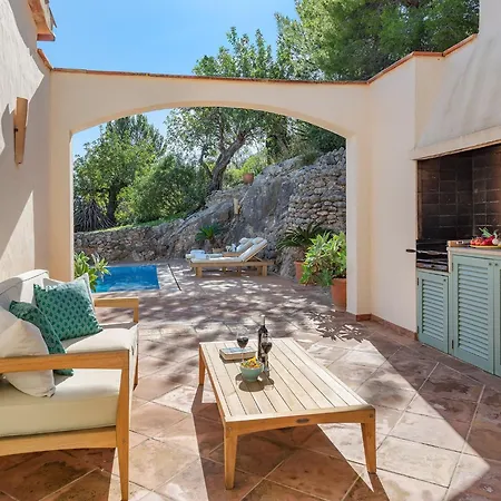 Elegant Witj Heated Pool, Villa Pollença